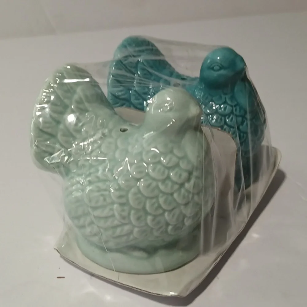 Target Bullseye Turkey Salt and Pepper Shakers Blue Thanksgiving NEW 2024